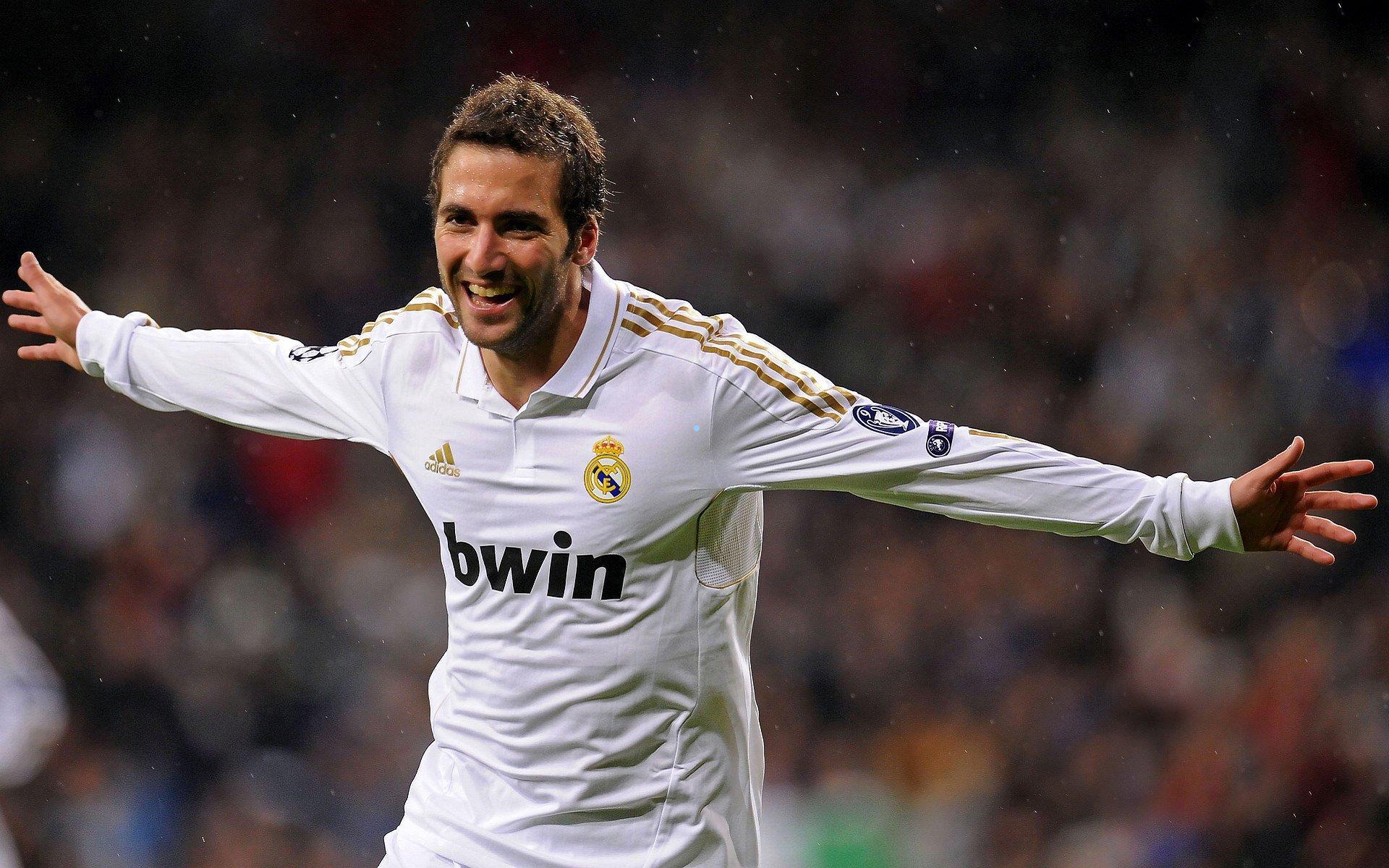 伯纳乌新王降临！21岁奇兵三箭定江山 阿隆索绝境觅得终极答案