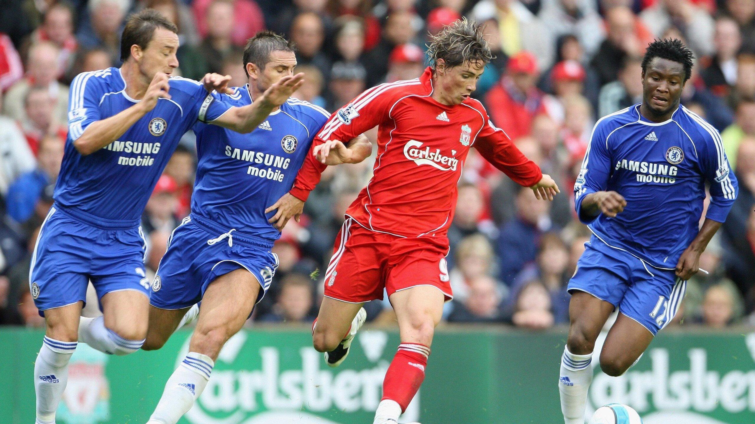 雷迪克公开质疑,剖析詹姆斯职业生涯中承受的非议与时代情绪的复杂纠葛